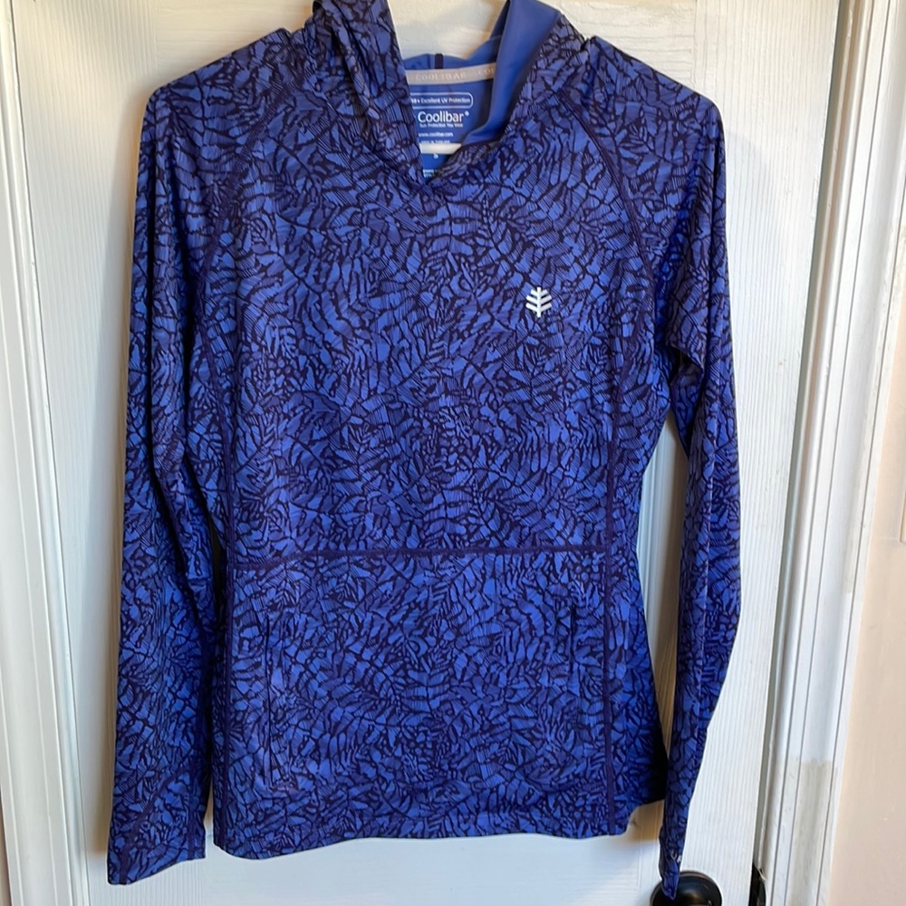 Coolibar’s “tempo hoodie”